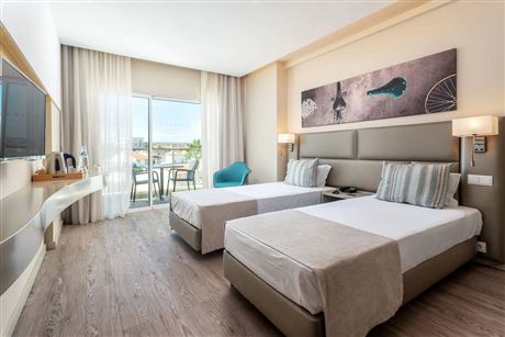 AP Maria Nova Lounge Hotel
