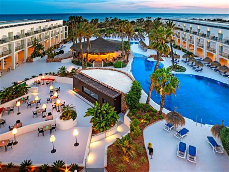 Hotel Cabogata Jardin